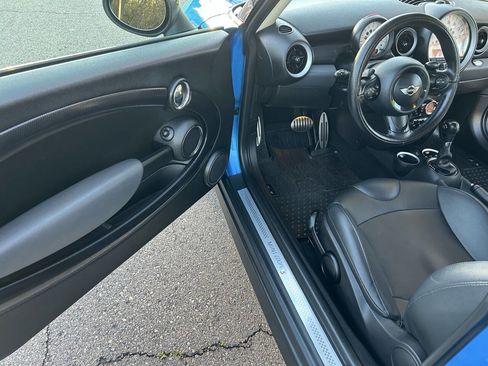 Used 2011 MINI Cooper S image 19