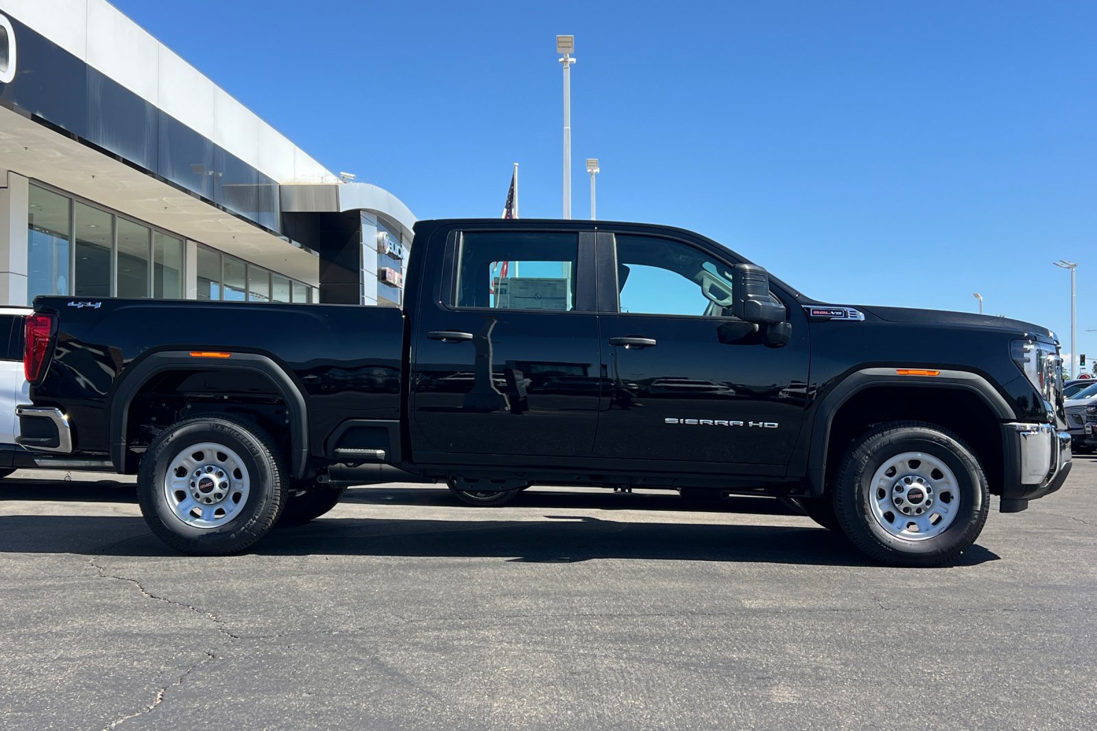 New 2026 GMC Sierra 3500 Pro AWD/4WD image 3