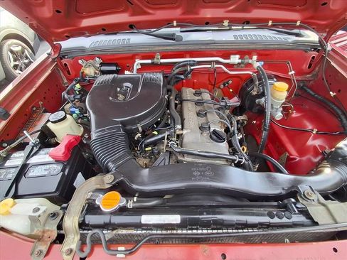 Used 2000 Nissan Frontier XE RWD image 24