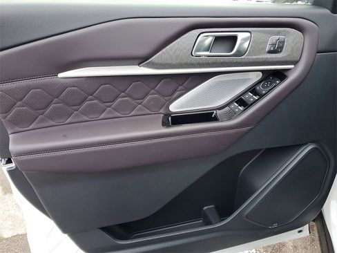 New 2026 Ford Explorer Platinum w/ LUX Leather Package image 21