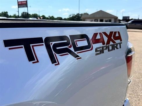Used 2023 Toyota Tacoma TRD Sport AWD/4WD image 13
