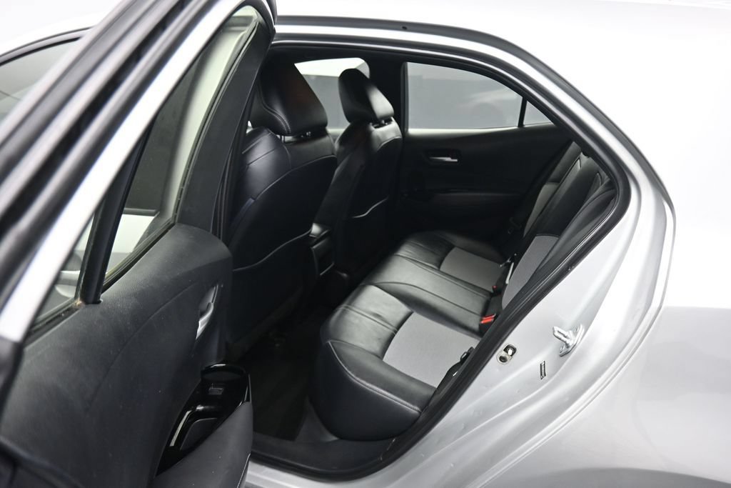 Used 2019 Toyota Corolla XSE FWD image 32