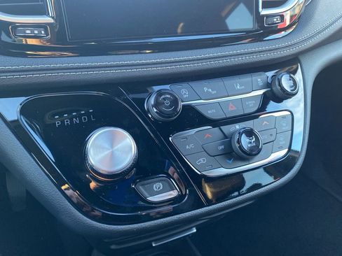 New 2026 Chrysler Pacifica Select image 29