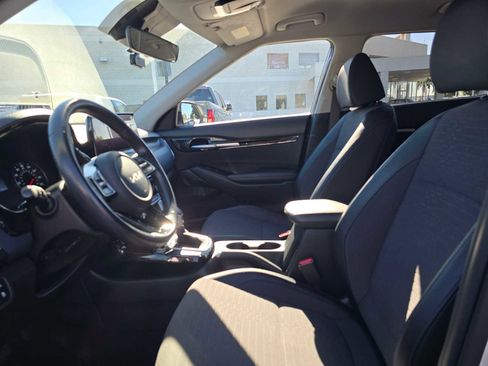 Used 2023 Kia Seltos S w/ Navigation Package image 21