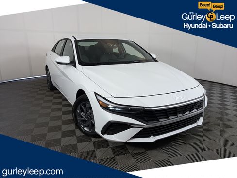 Used 2024 Hyundai Elantra Blue FWD image 1