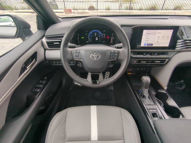 Certified 2025 Toyota Camry SE FWD image 15