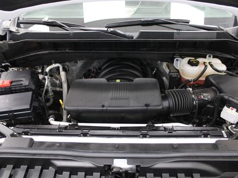 Used 2025 Chevrolet Silverado 1500 LTZ image 10