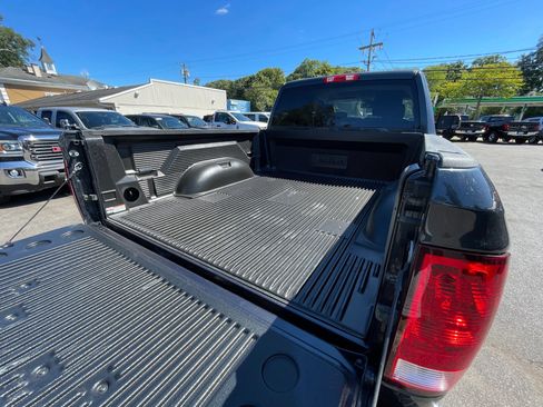 Used 2016 RAM 2500 Tradesman w/ Chrome Appearance Group AWD/4WD image 34