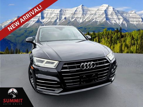 Used 2020 Audi Q5 e Premium Plus w/ Premium Plus Package AWD/4WD image 1