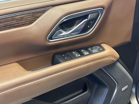 Used 2021 Chevrolet Tahoe High Country image 12