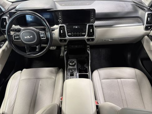 Used 2023 Kia Sorento SX Prestige w/ Panoramic Sunroof Package AWD/4WD image 10