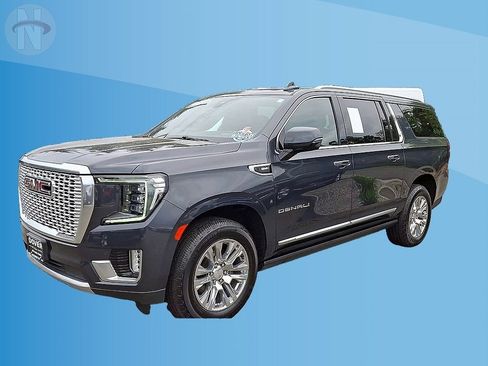 Used 2022 GMC Yukon XL Denali AWD/4WD image 4