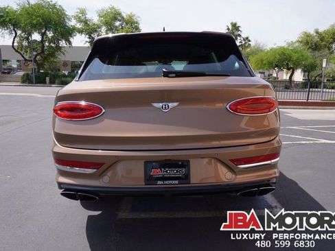 Used 2021 Bentley Bentayga image 47