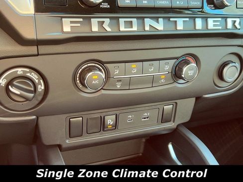 Certified 2025 Nissan Frontier SV AWD/4WD image 10