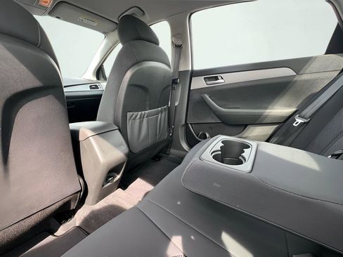 Used 2019 Hyundai Sonata SE image 18