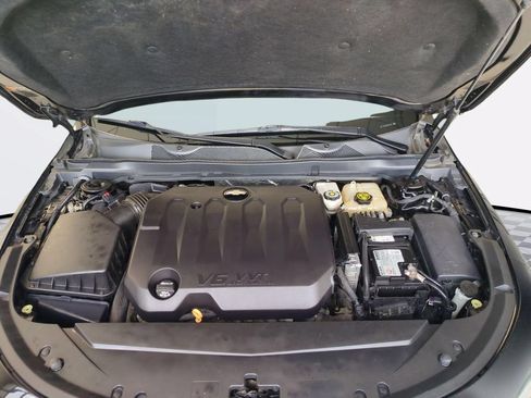 Used 2019 Chevrolet Impala Premier FWD image 31