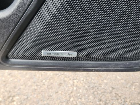 Used 2021 Subaru Outback Touring w/ Popular Package #2 image 13