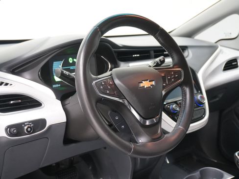 Used 2021 Chevrolet Bolt LT image 10