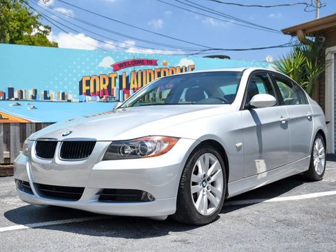 Used 2006 BMW 325i Sedan RWD image 1