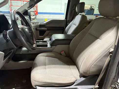 Used 2016 Ford F150 XLT w/ Equipment Group 302A Luxury AWD/4WD image 10