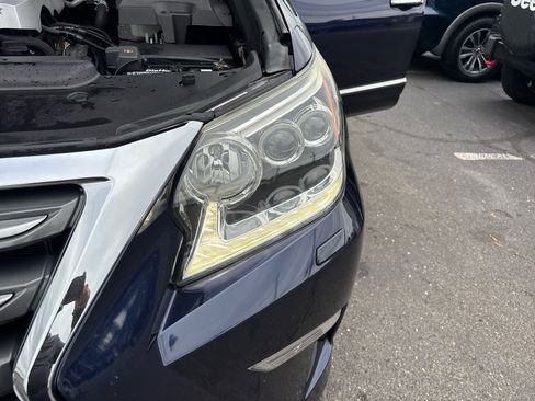 Used 2017 Lexus GX 460 image 31