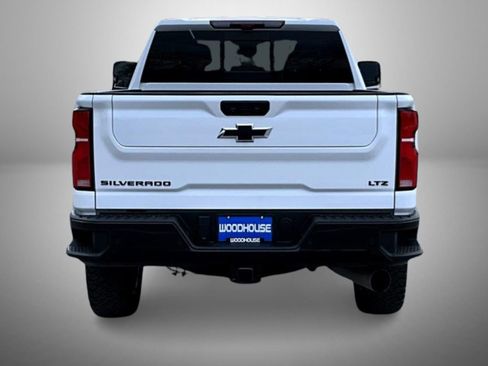 Used 2025 Chevrolet Silverado 2500 LTZ w/ LTZ Plus Package image 6