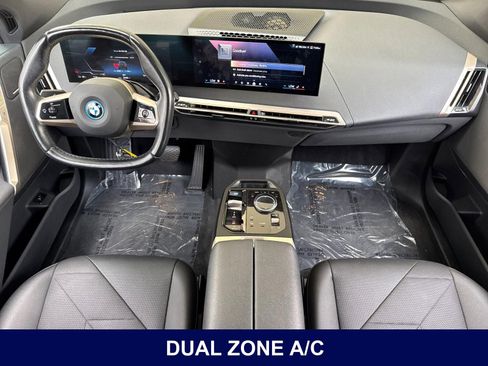 Used 2024 BMW iX xDrive50 w/ Premium Package AWD/4WD image 16