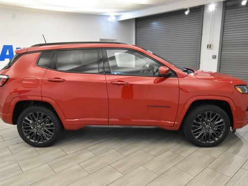 Used 2022 Jeep Compass Limited image 6
