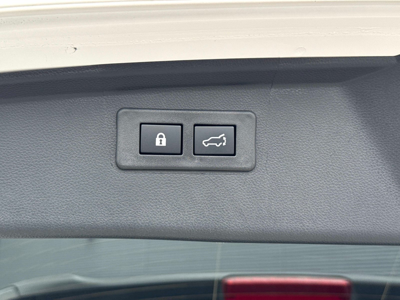 Used 2025 Subaru Outback Limited AWD/4WD image 13