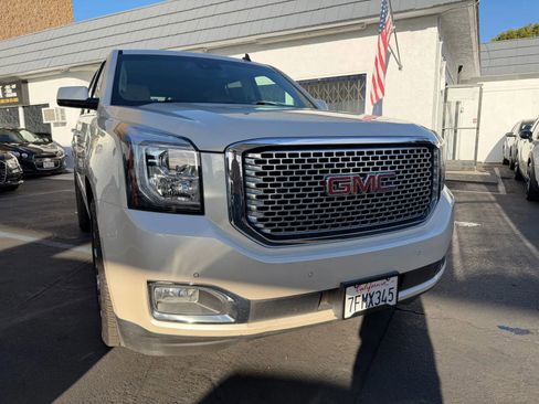 Used 2015 GMC Yukon Denali w/ Touring Package image 11