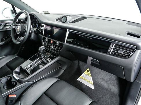 Certified 2026 Porsche Macan Turbo AWD/4WD image 25