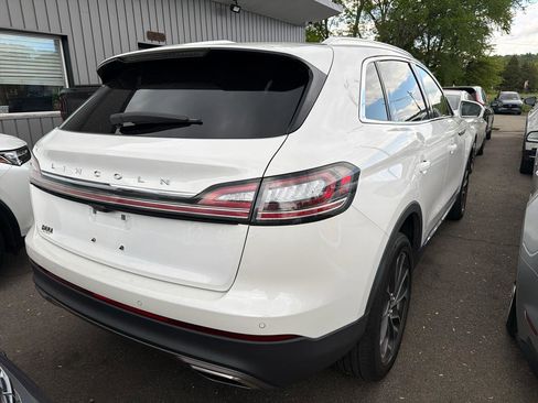Used 2022 Lincoln Nautilus Reserve AWD/4WD image 6