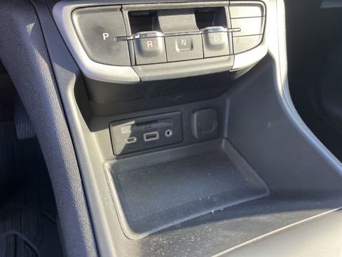 Used 2023 GMC Terrain SLT w/ Elevation Edition FWD image 25