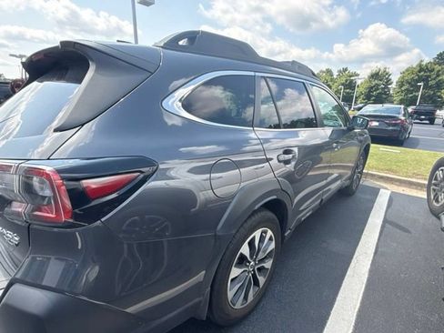Used 2024 Subaru Outback Limited XT AWD/4WD image 3