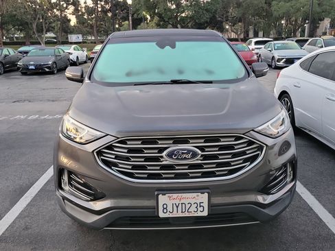 Used 2019 Ford Edge SEL image 2