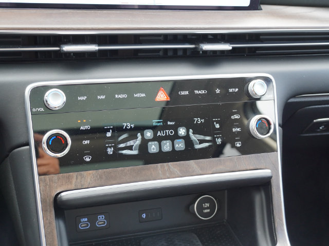 Used 2025 Genesis GV80 2.5T Prestige AWD/4WD image 41