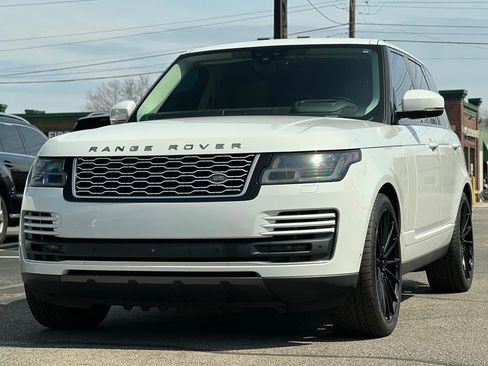 Used 2018 Land Rover Range Rover HSE image 13