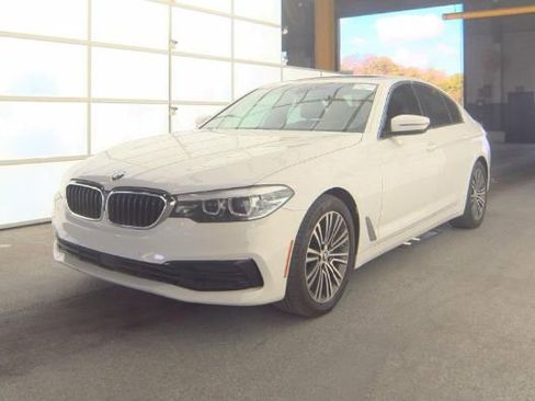 Used 2019 BMW 530i xDrive image 2