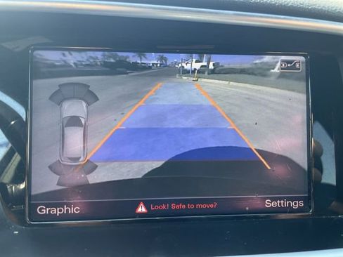 Used 2017 Audi Q5 2.0T Premium Plus w/ Technology Package image 15