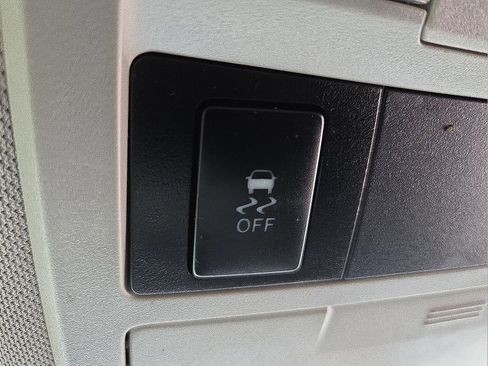 Used 2017 Toyota Tacoma 4x4 Double Cab image 21