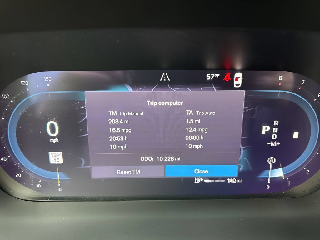 Used 2024 Volvo XC60 B5 Core AWD/4WD image 27