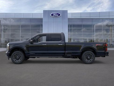 New 2026 Ford F250 Platinum w/ FX4 Off-Road Package image 3