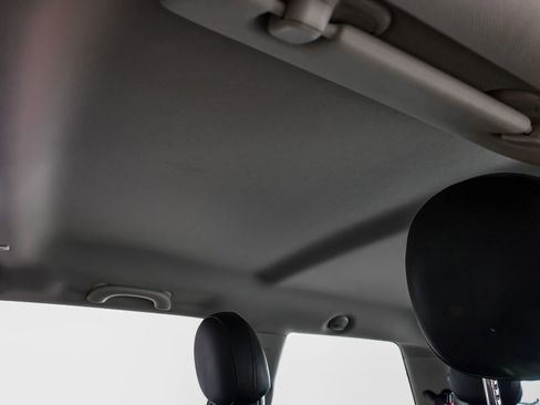 Used 2019 MINI Cooper 2-Door Hardtop FWD image 29