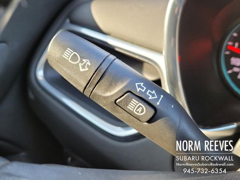 Used 2020 Chevrolet Equinox LT image 32