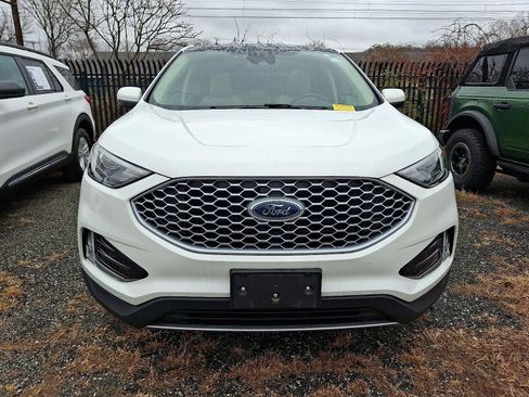 Used 2024 Ford Edge SEL w/ Convenience Package image 4