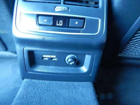 Used 2022 Audi A4 2.0T Premium Plus image 53
