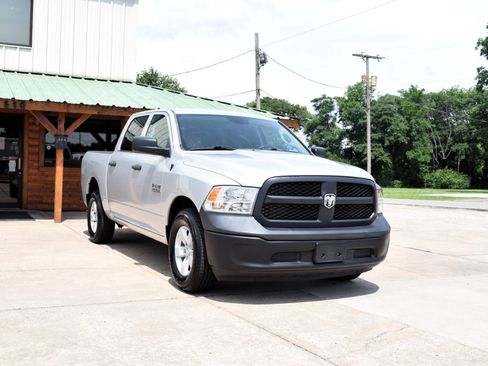 Used 2017 RAM 1500 Tradesman w/ Popular Equipment Group RWD image 4