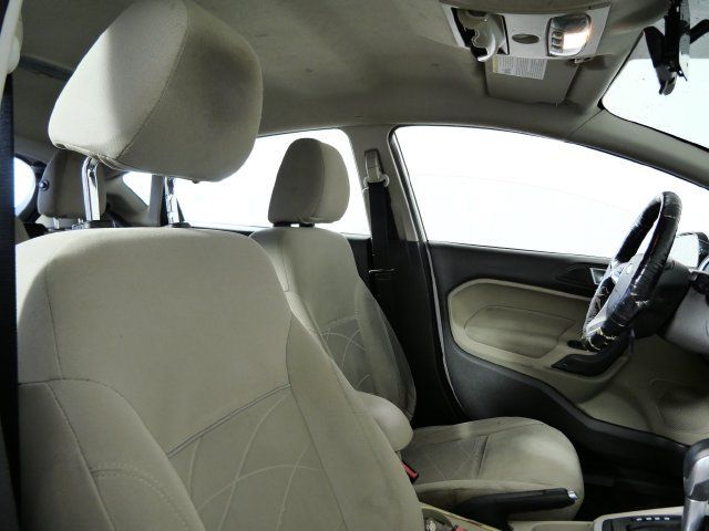 Used 2014 Ford Fiesta SE FWD image 11