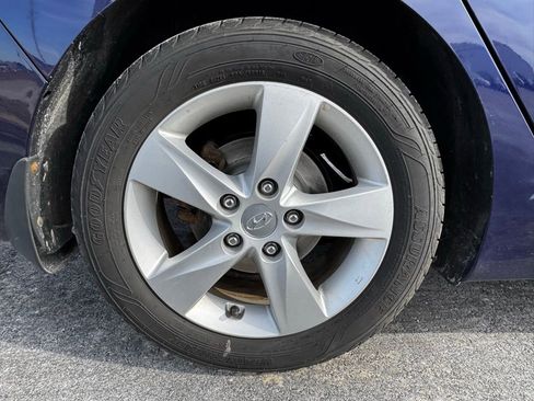 Used 2013 Hyundai Elantra GLS w/ Preferred Pkg image 34