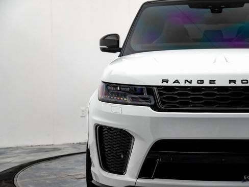 Used 2020 Land Rover Range Rover Sport SVR image 26